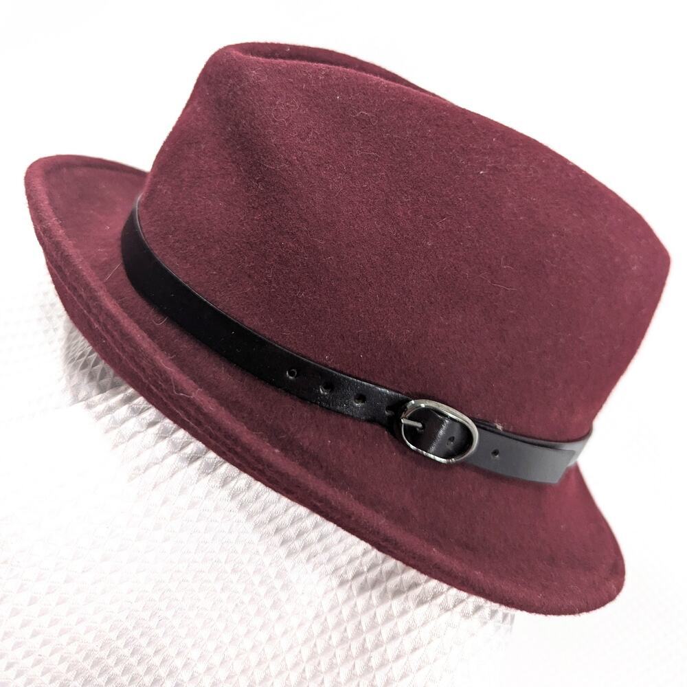 VINTAGE FILIPPO CATARZI, ITALY! RICH BURGUNDY 100% FINE WOOL FEDORA STYLE HAT!